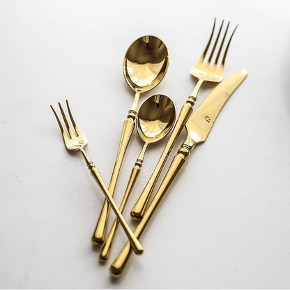 Curve Flatware